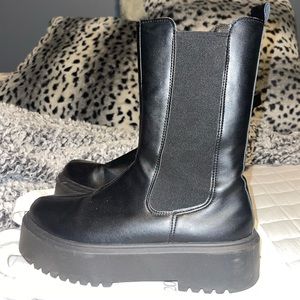 Black Platform Slip on Boots Size US 7